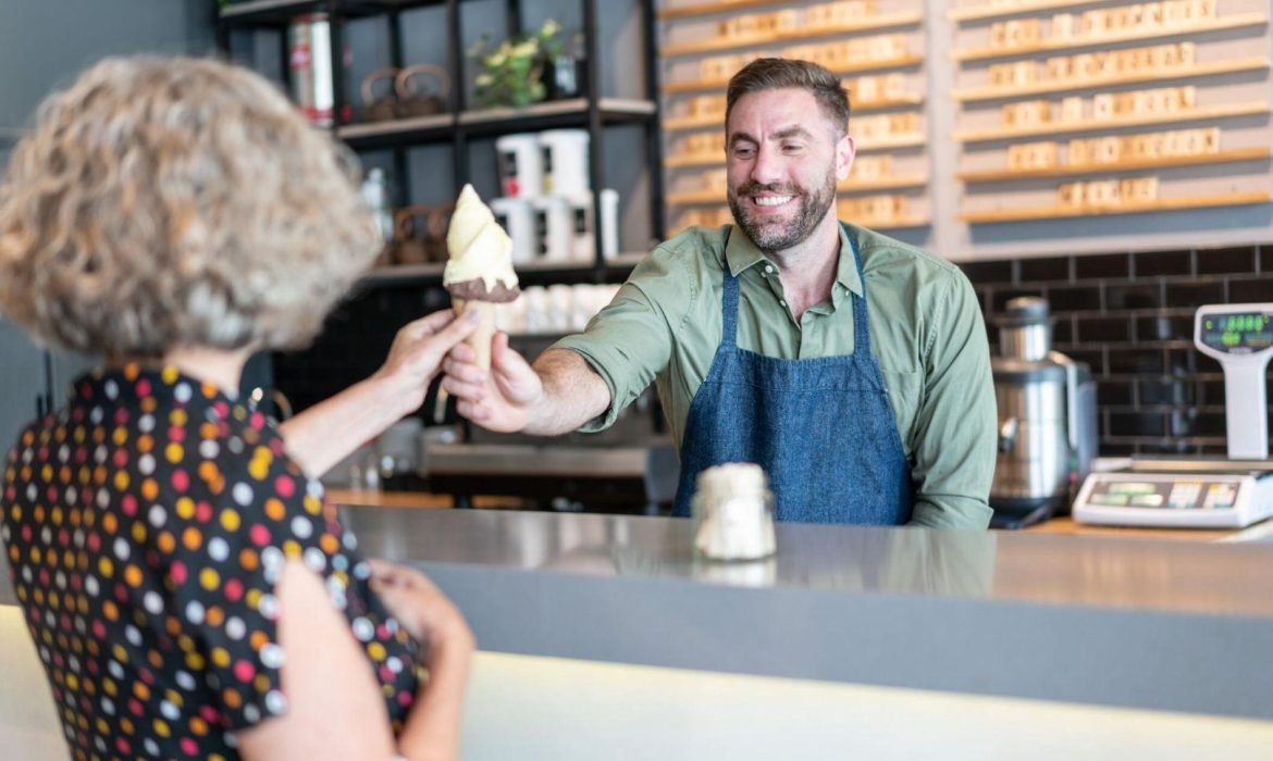 How to start ice cream shops in Dubai.